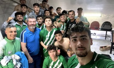 SALİHLİ BELEDİYESPOR'UN U18'LERİ ŞAMPİYON!